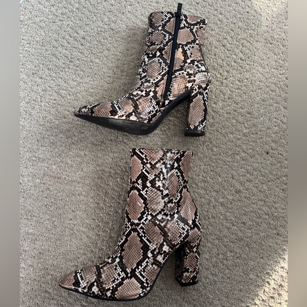 Women’s Snake Booties